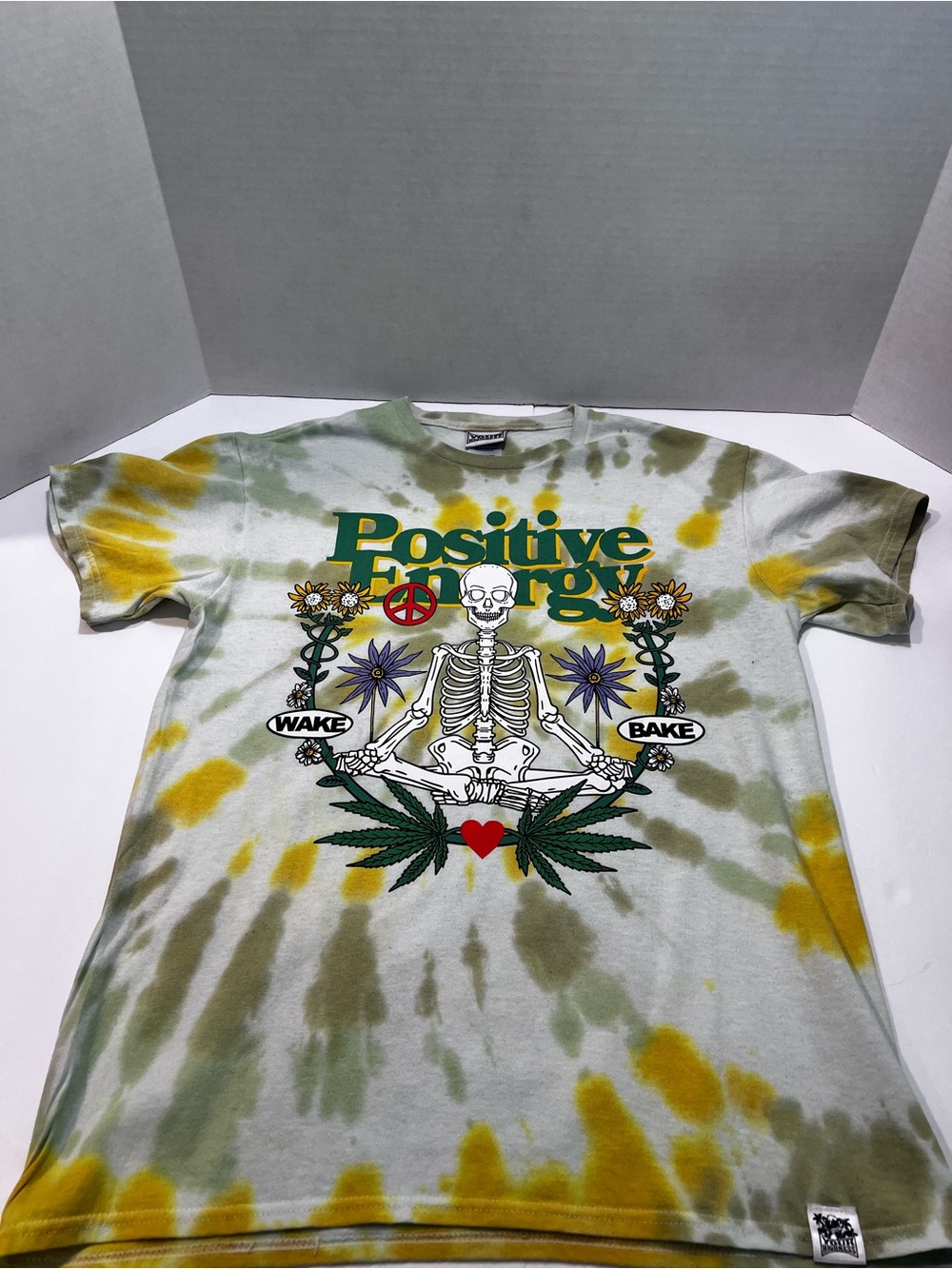 Your Highness Positive Energy Green & Yellow Tie-Dye Tee - Sz Med - Unisex